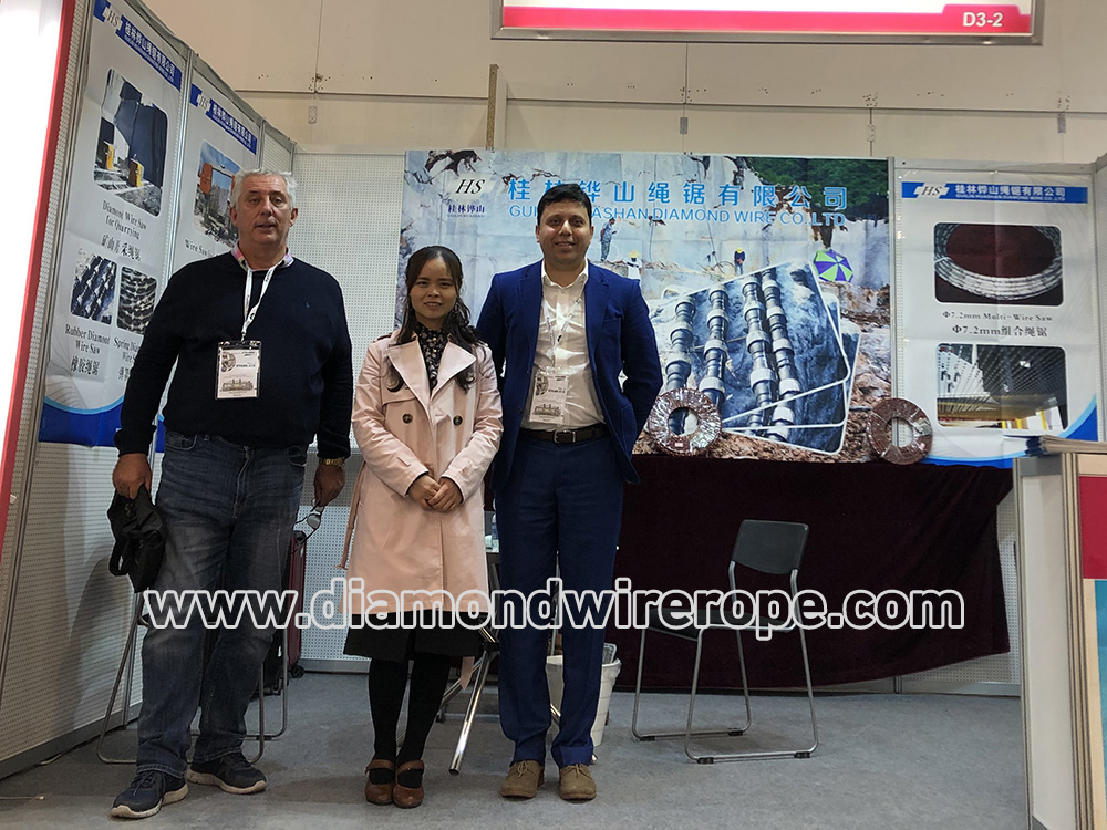 Spring diamond rope for wet - cutting operations