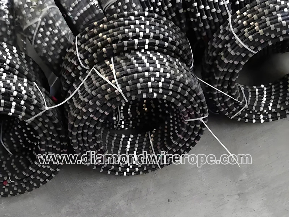 Optimized cutting parameters reduce energy consumption and material waste.