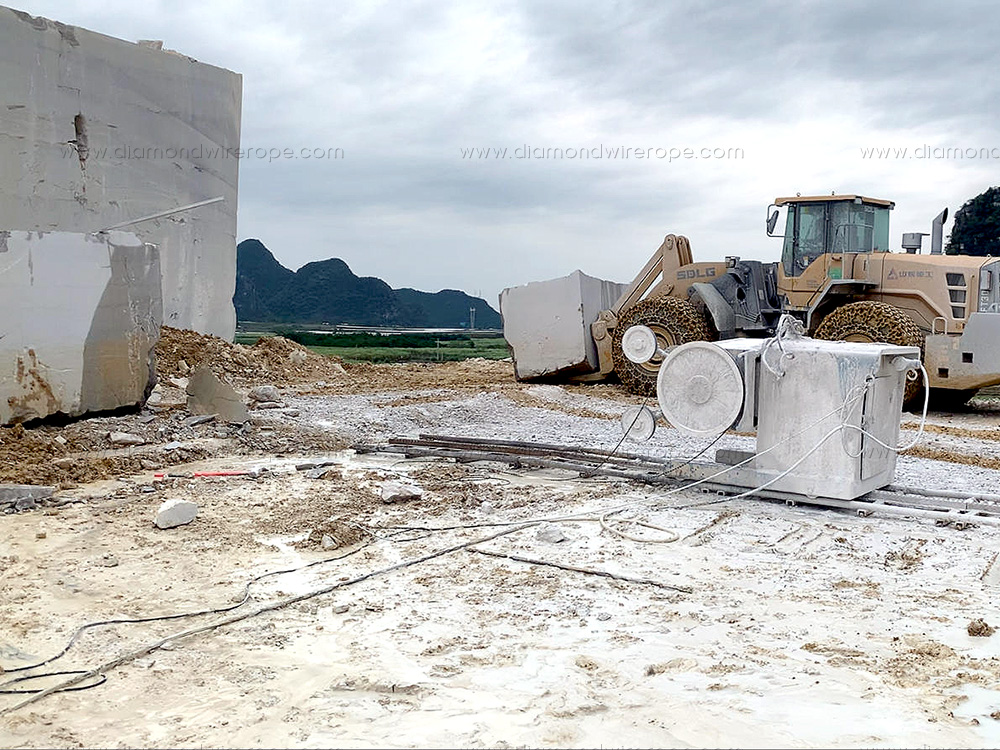 Precautions for Installing Rails of Wire Saw Machine